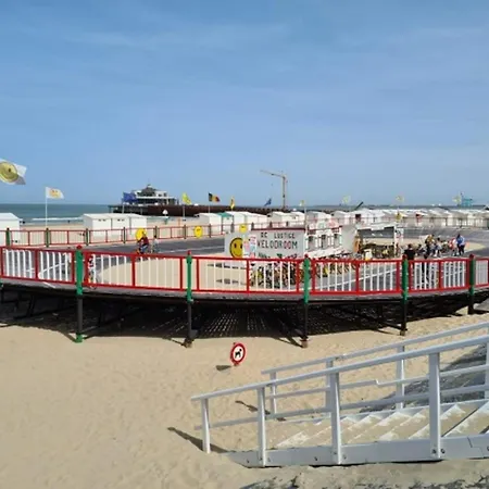 Апартаменты By North Sea With Ocean Views Бланкенберге