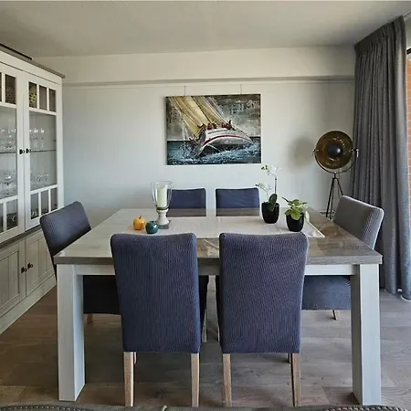 By North Sea With Ocean Views *